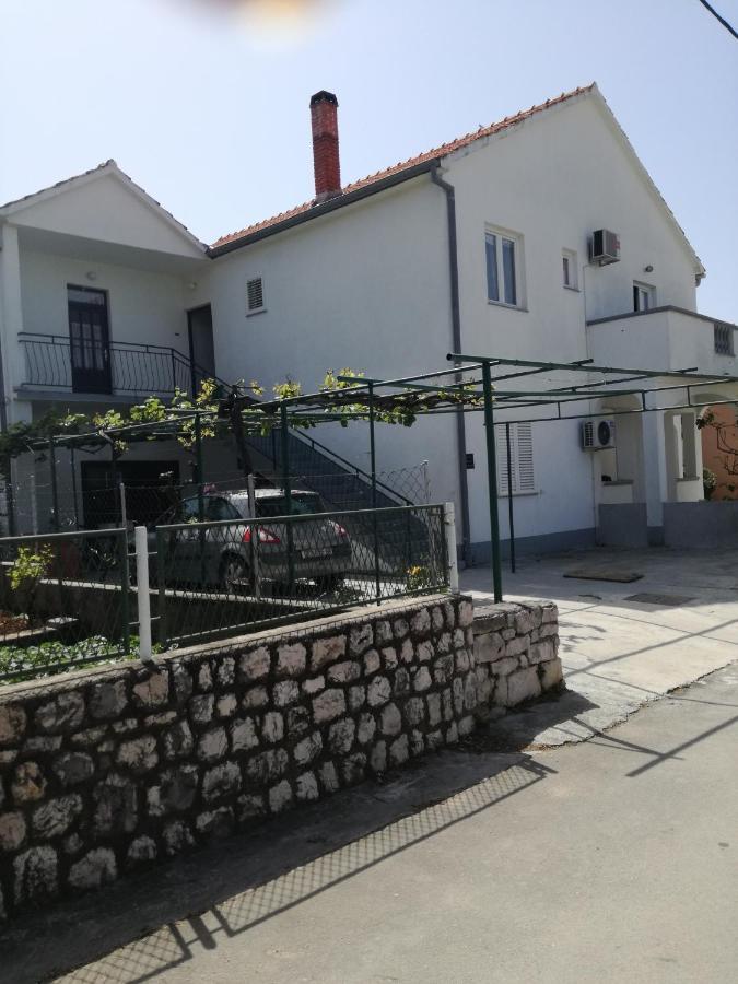 Apartmani Lukacic Biograd Na Moru Exterior foto